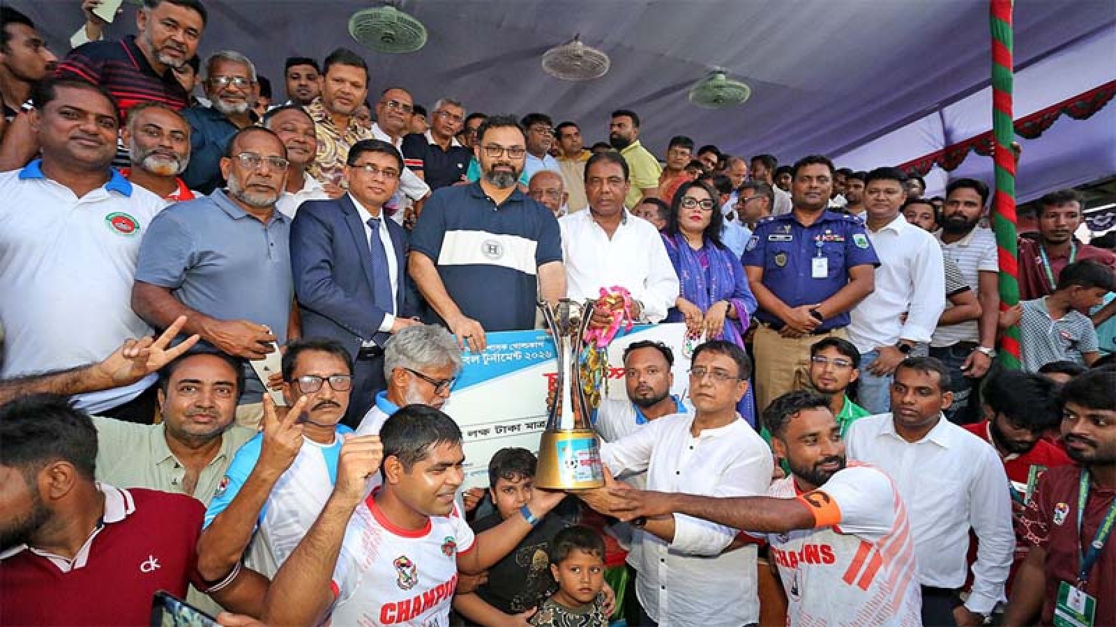 বগুড়ায় ডিসি গোল্ডকাপ ফুটবল: অভিষেক আসরেই চ্যাম্পিয়ন সিটি কর্পোরেশন