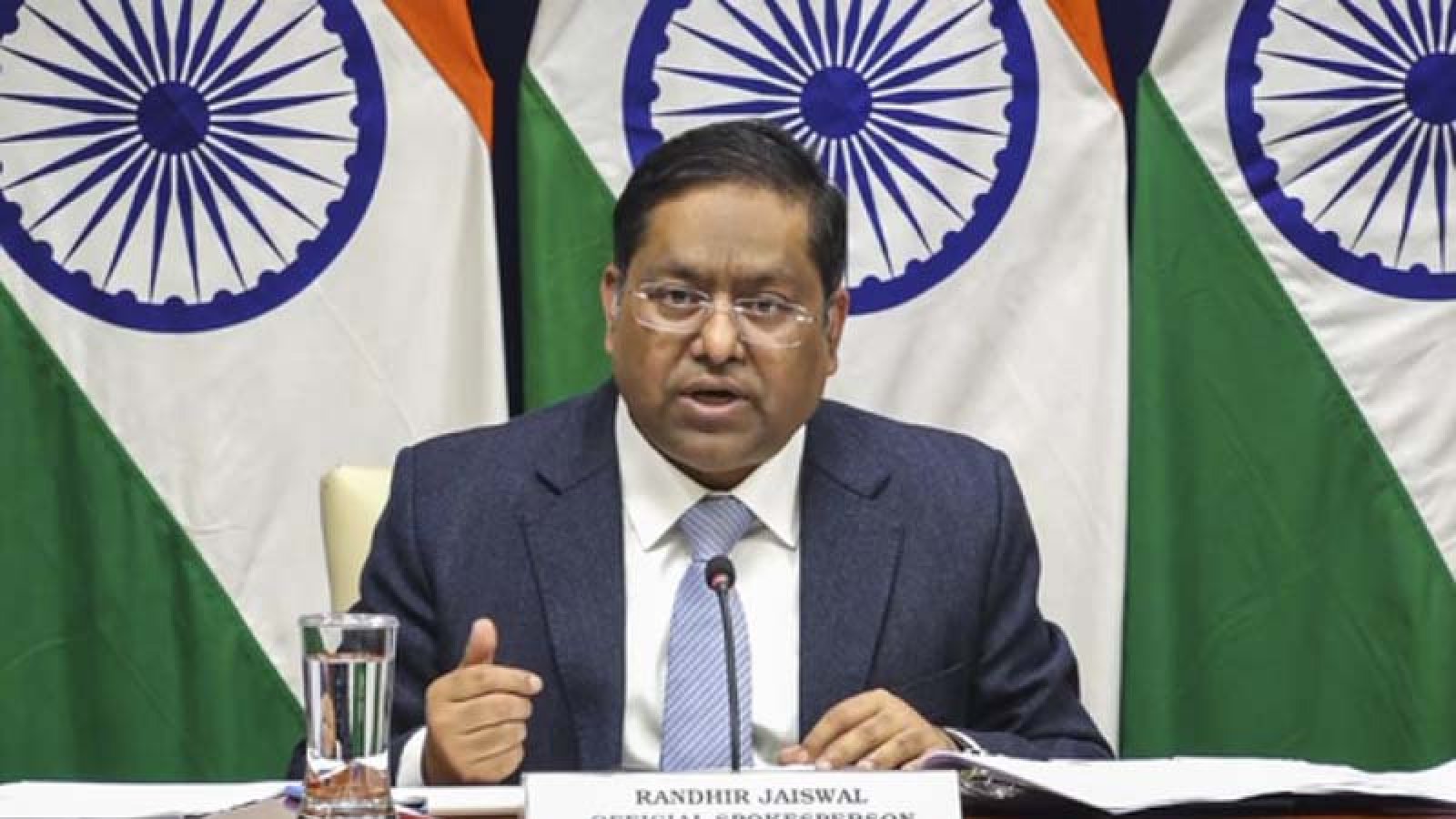 শেখ হাসিনাকে প্রত্যর্পণের অনুরোধ খতিয়ে দেখছে ভারত