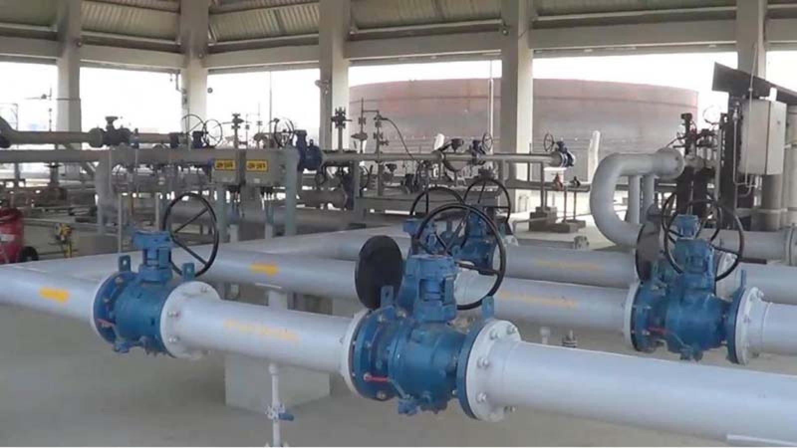 ভারত থেকে পাইপলাইনে এলো আরও ৫০০০ টন জ্বালানি তেল