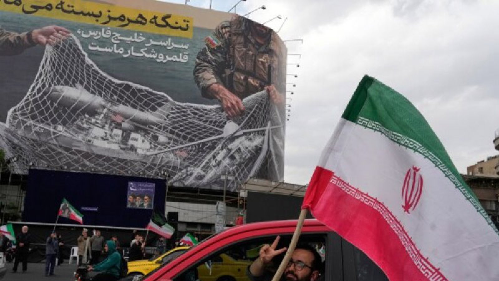 হরমুজ ও যুদ্ধ নিয়ে যুক্তরাষ্ট্রকে যে নতুন প্রস্তাব দিলো ইরান