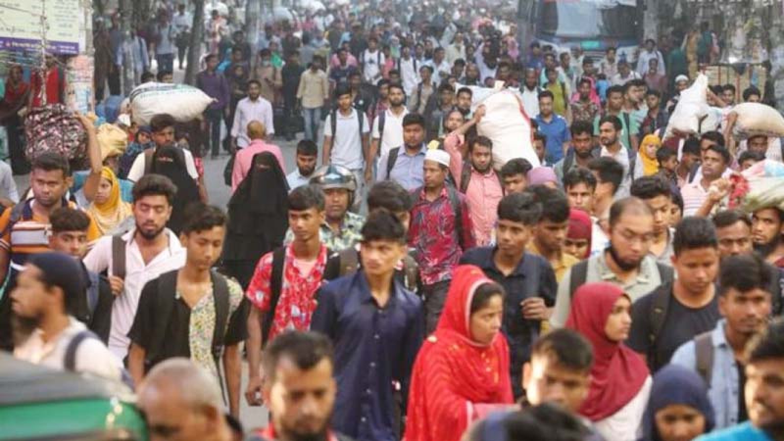 বিয়ে-সন্তান চান তরুণরা, পিছিয়ে দিচ্ছে আর্থিক অনিশ্চয়তা