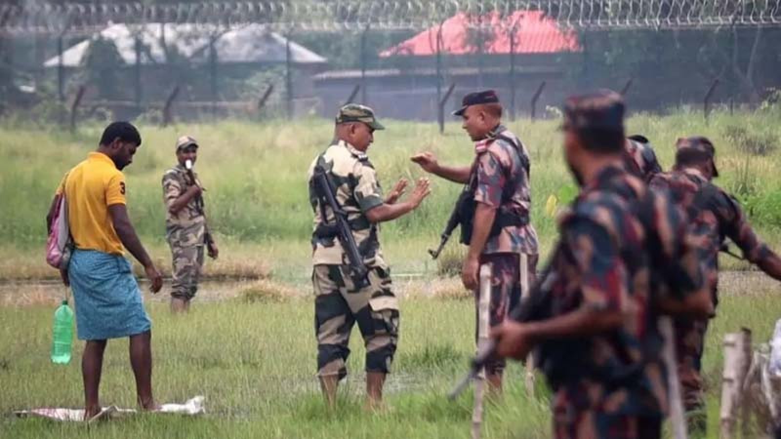 ৭০ ঘণ্টা পর সেই ১০ জনকে শূন্যরেখা থেকে সরিয়ে নিল বিএসএফ