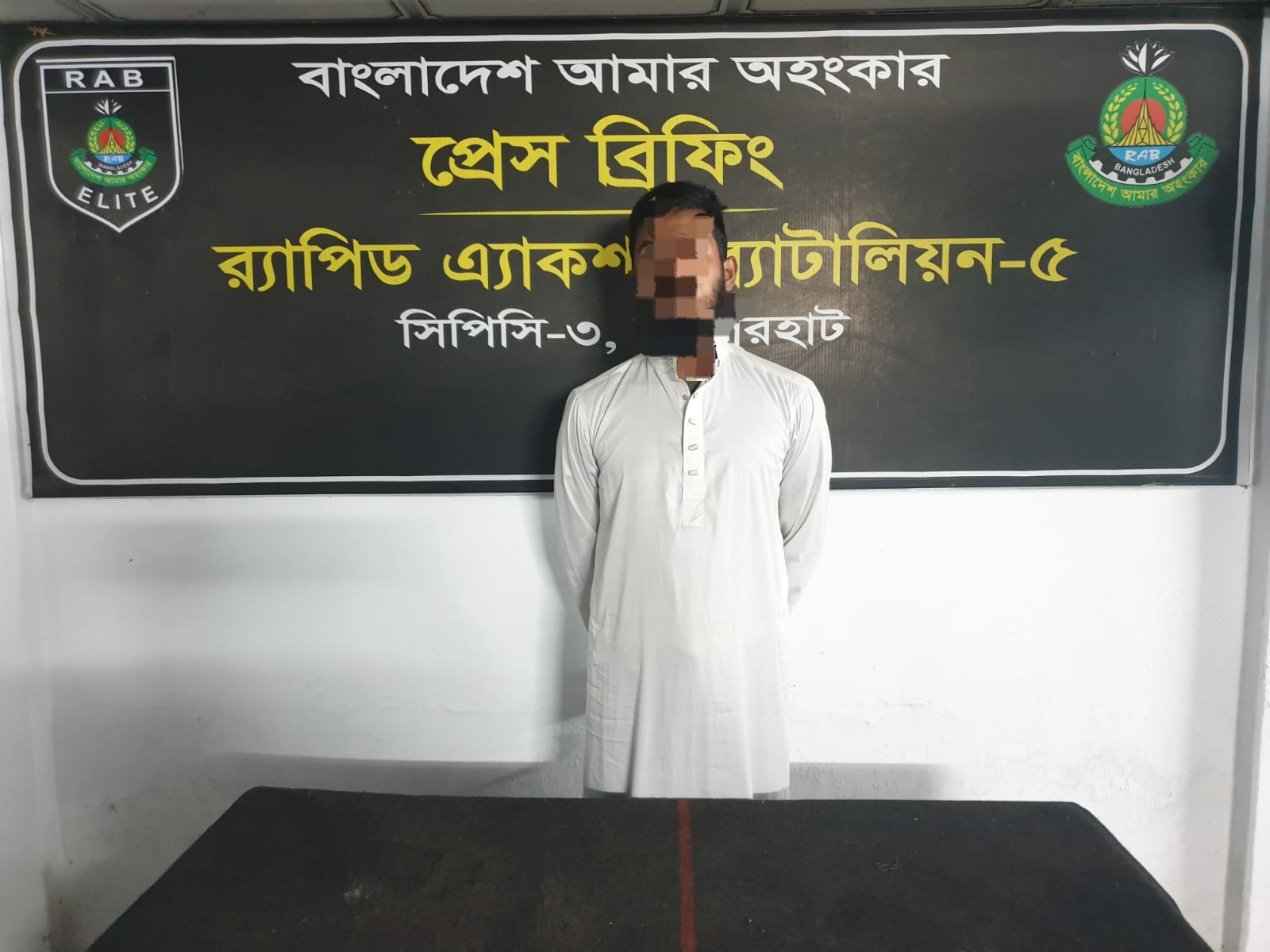 নওগাঁয় বলাৎকারে অভিযুক্ত মাদ্রাসা শিক্ষককে গ্রেফতার