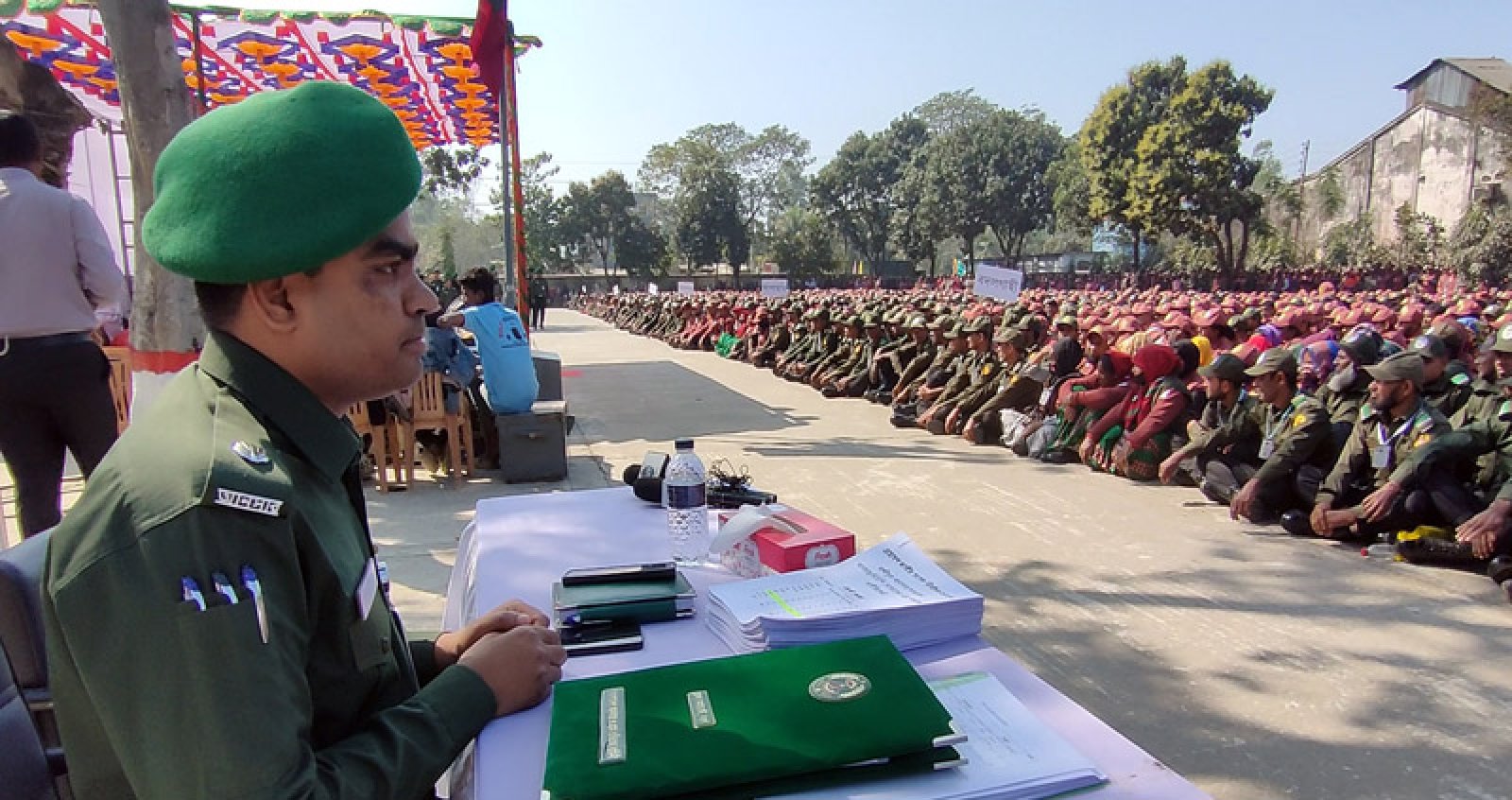 নওগাঁয় আনসার-ভিডিপির হাজিরা প্যারেড অনুষ্ঠিত