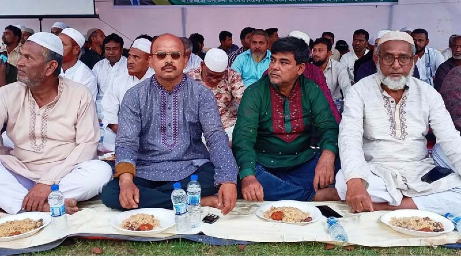 পার্বতীপুরে বিএনপির উদ্যোগে দোয়া ও ইফতার মাহফিল