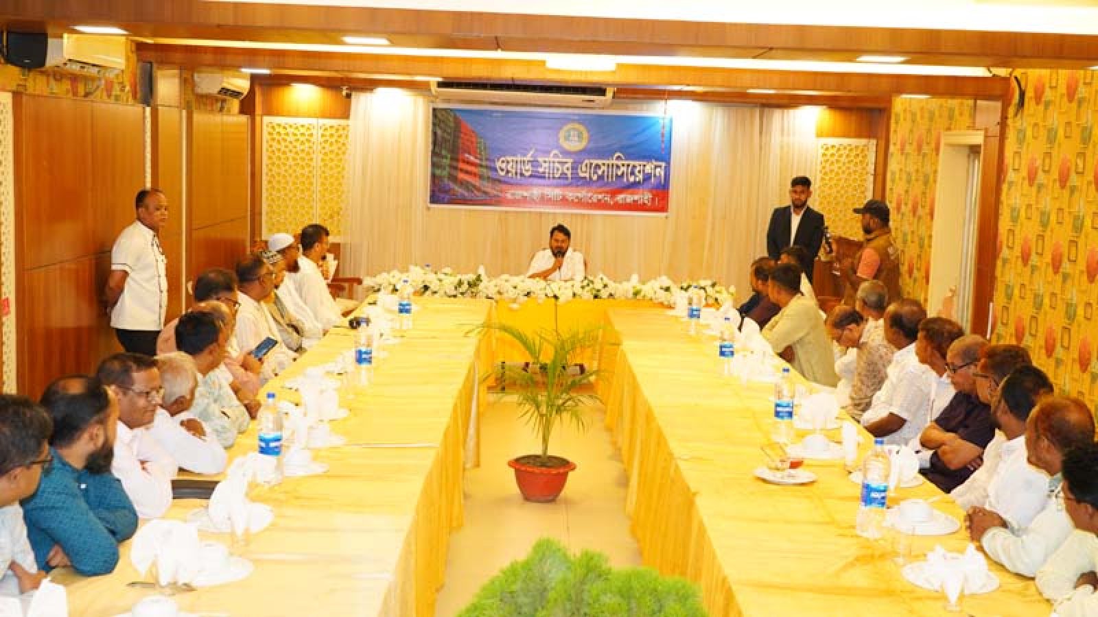 ওয়ার্ড পর্যায়ে নাগরিক সেবা আরও জোরদারের নির্দেশনা রাসিক প্রশাসকের