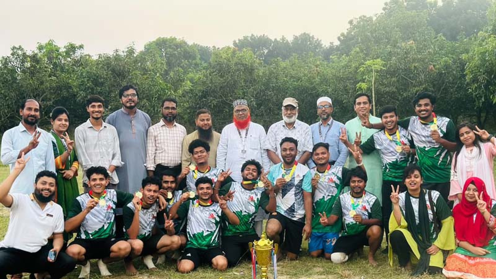 আহ্ছানিয়া মিশন বিশ্ববিদ্যালয়ে আন্ত:বিভাগ ফুটবল টুর্নামেন্টের ফাইনাল অনুষ্ঠিত