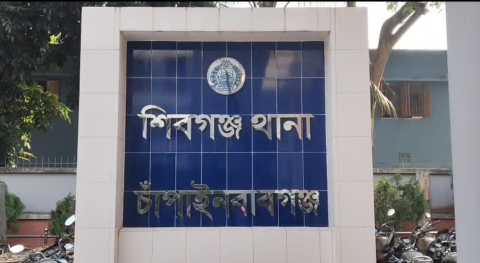 শিবগঞ্জে পরকীয়ার সালিশে সংঘর্ষ, নিহত ১