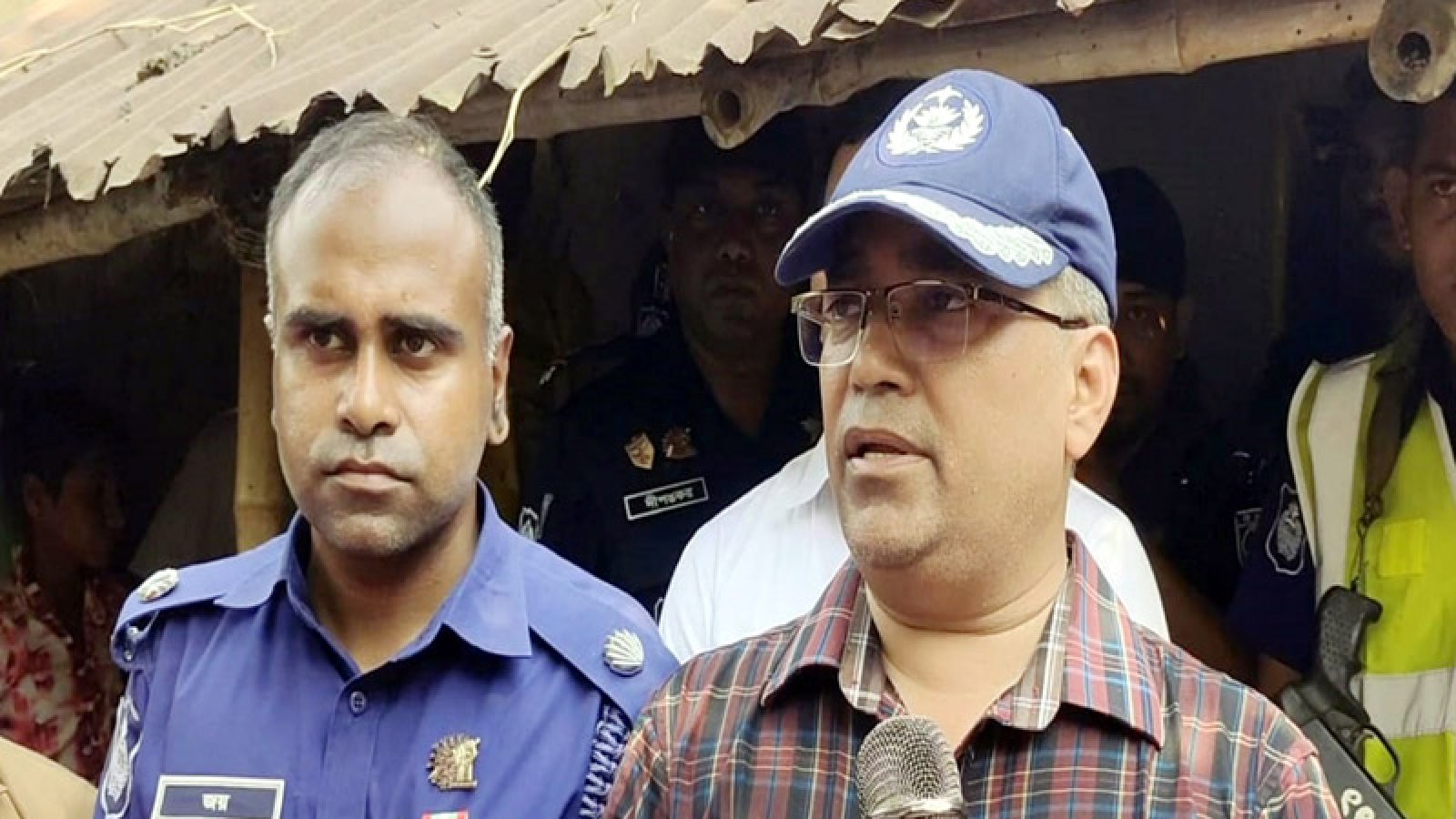 নিয়ামতপুরে চার খুন :ডাকাতি নয় জমিজমা সংক্রান্ত জেরে হত্যা