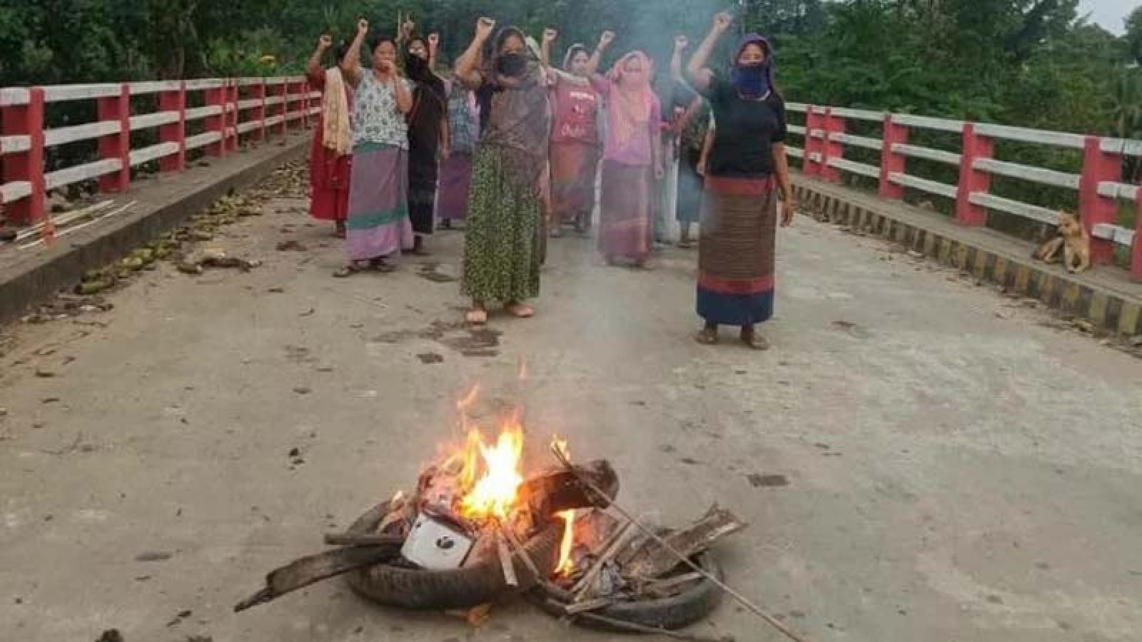 সাজেকে দ্বিতীয় দফায় অনির্দিষ্টকালের সড়ক অবরোধ