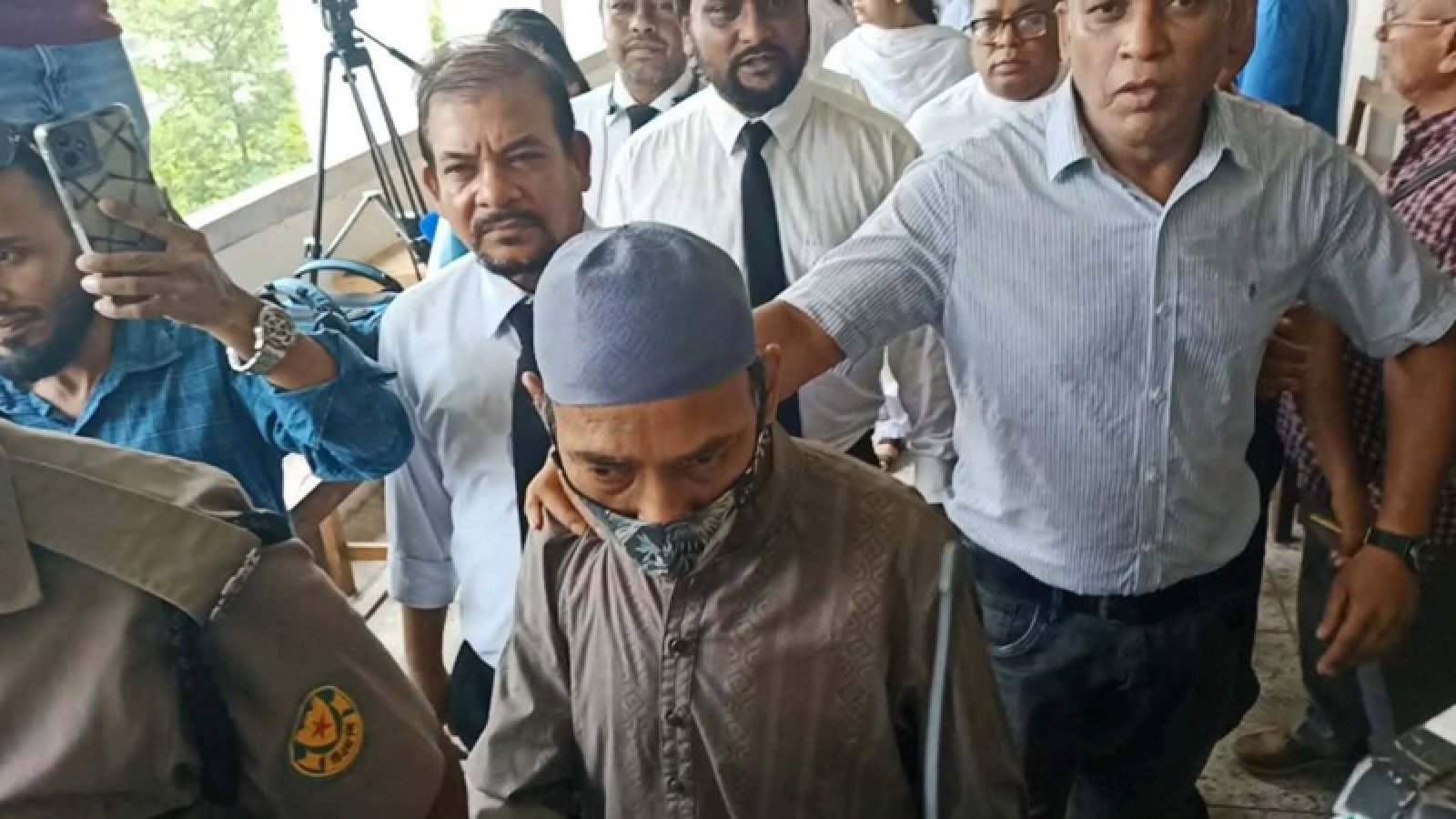 রায় শুনতে আদালতে রামিসার বাবা