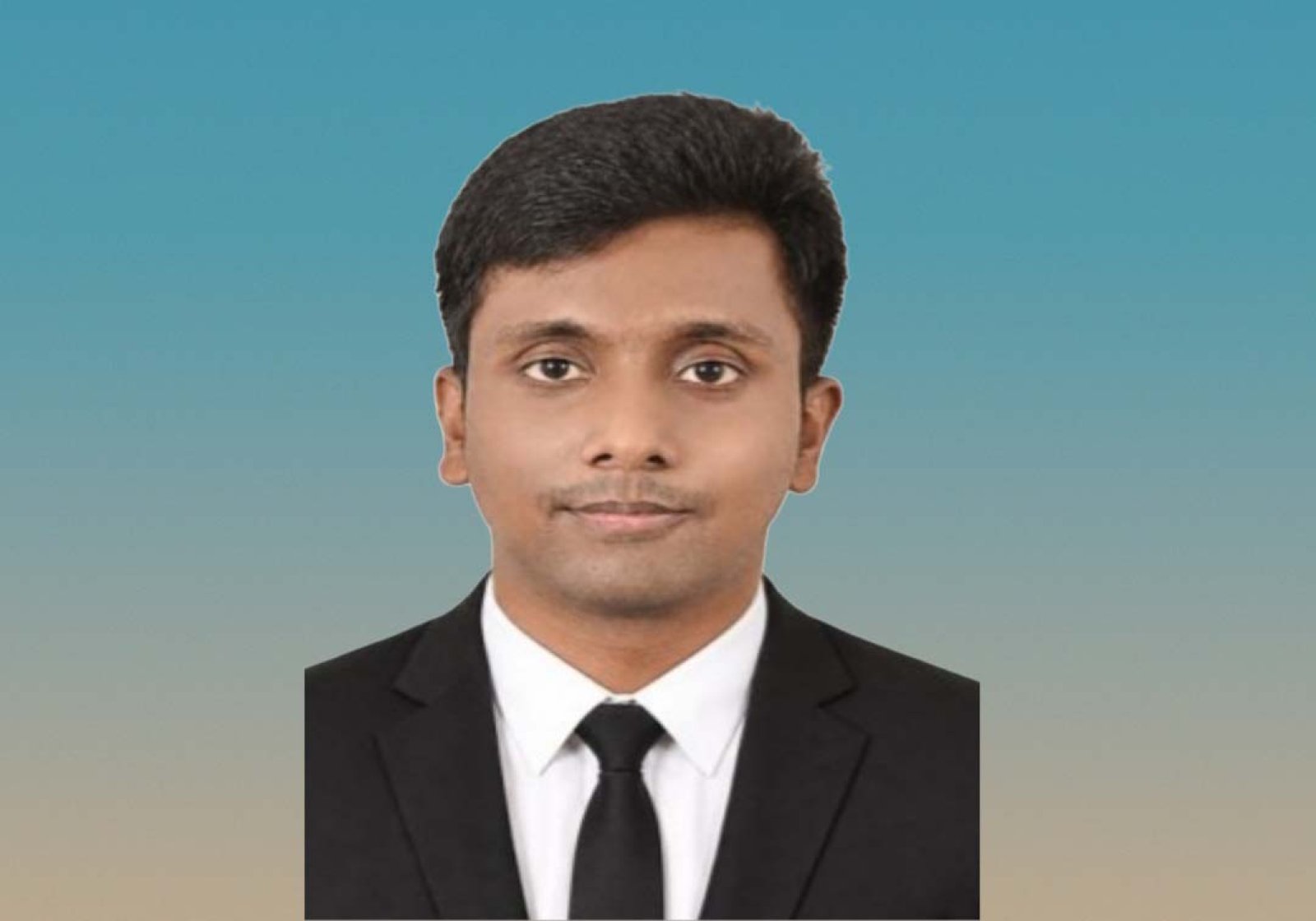 লাঙলের মাঠ পেরিয়ে প্রশাসন ক্যাডারে, কৃষকপুত্র হাসিবুরের স্বপ্নজয়