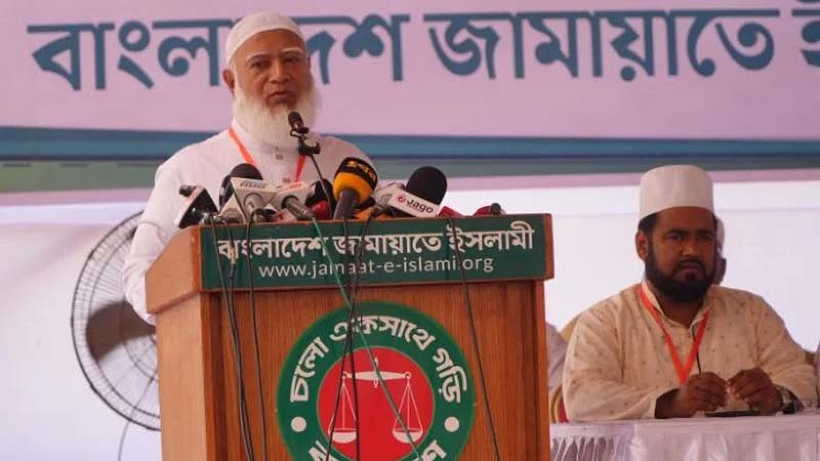 যেই সরকার জনগণকে শান্তি দিতে পারে না, সেই সরকার দরকার নেই: জামায়াত আমির