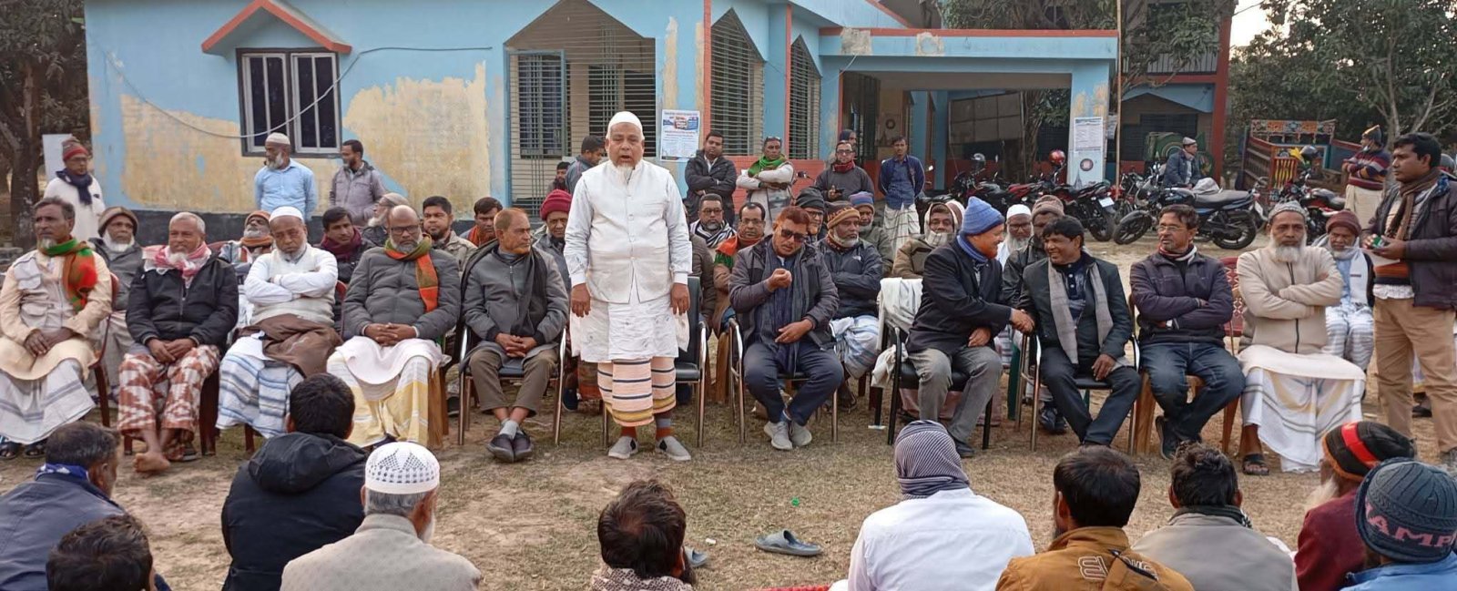 পোরশায় বেগম খালেদা জিয়ার মাগফিরাত কামনায় দোয়া মাহফিল