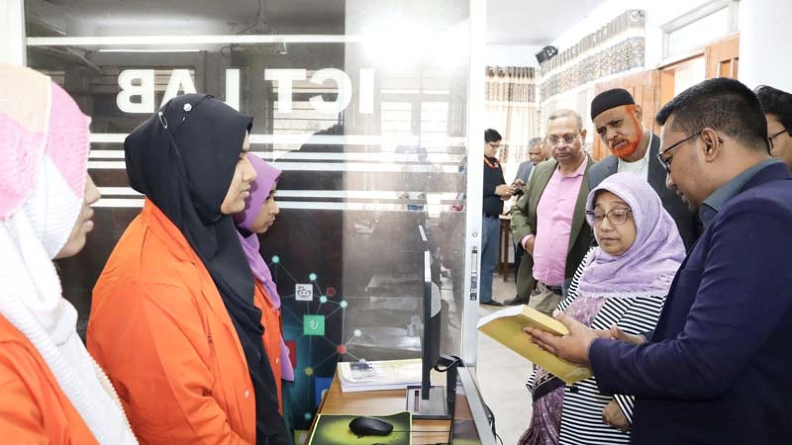 পিছিয়ে পড়া যুব সমাজকে শিল্প শ্রমিকে রূপান্তরে ইউসেপের উদ্যোগ