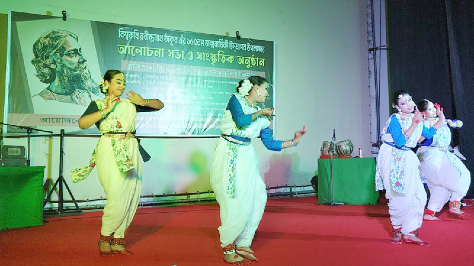 বিশ্বকবির জন্মবার্ষিকীতে ‘জন্মের প্রথম শুভক্ষণ’ পরিবেশনা