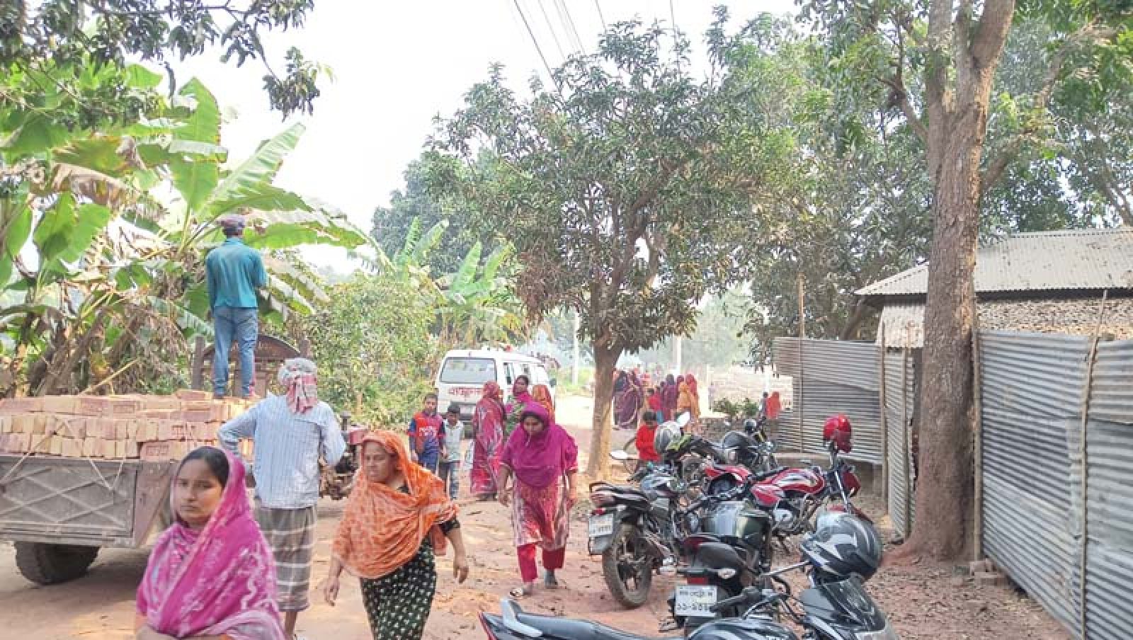 রাজশাহীতে ট্রেনে কাটা পড়ে বাক প্রতিবন্ধীর মৃত্যু