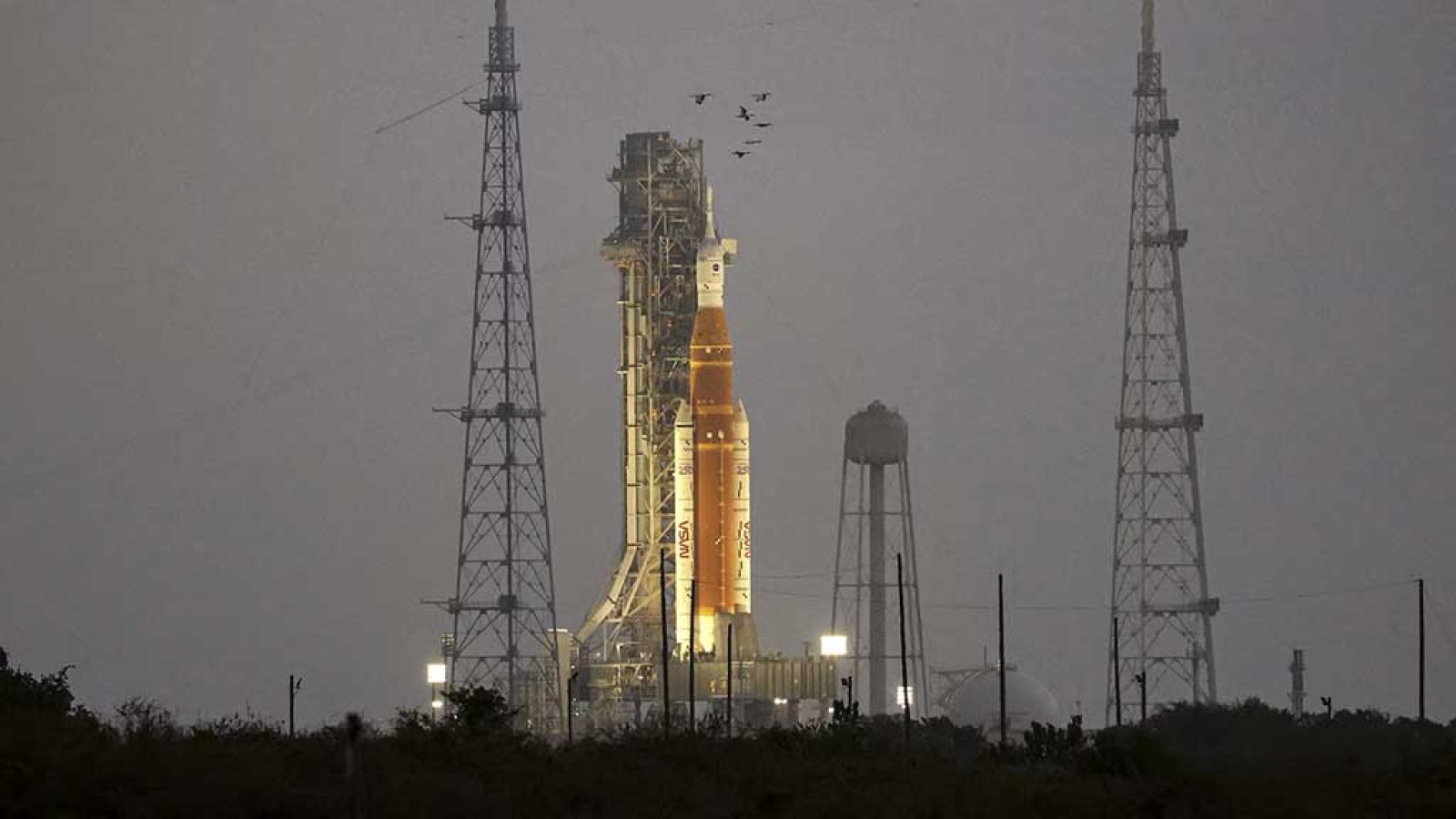 অ্যাপোলোর পর এবার আর্টেমিস: চাঁদ জয়ের পথে নতুন ইতিহাস