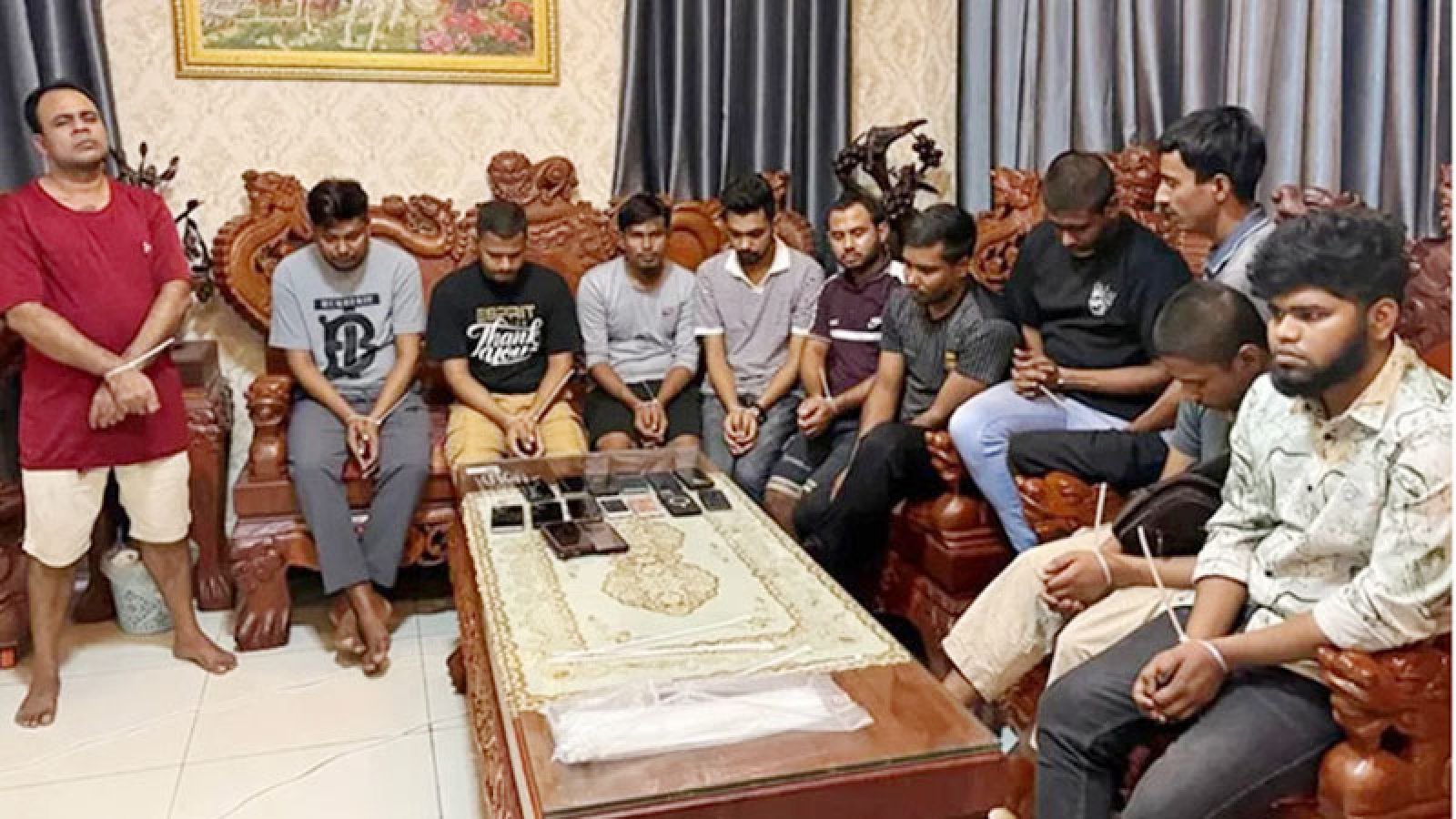 কম্বোডিয়ায় অনলাইন প্রতারণা, ১২ বাংলাদেশি গ্রেপ্তার