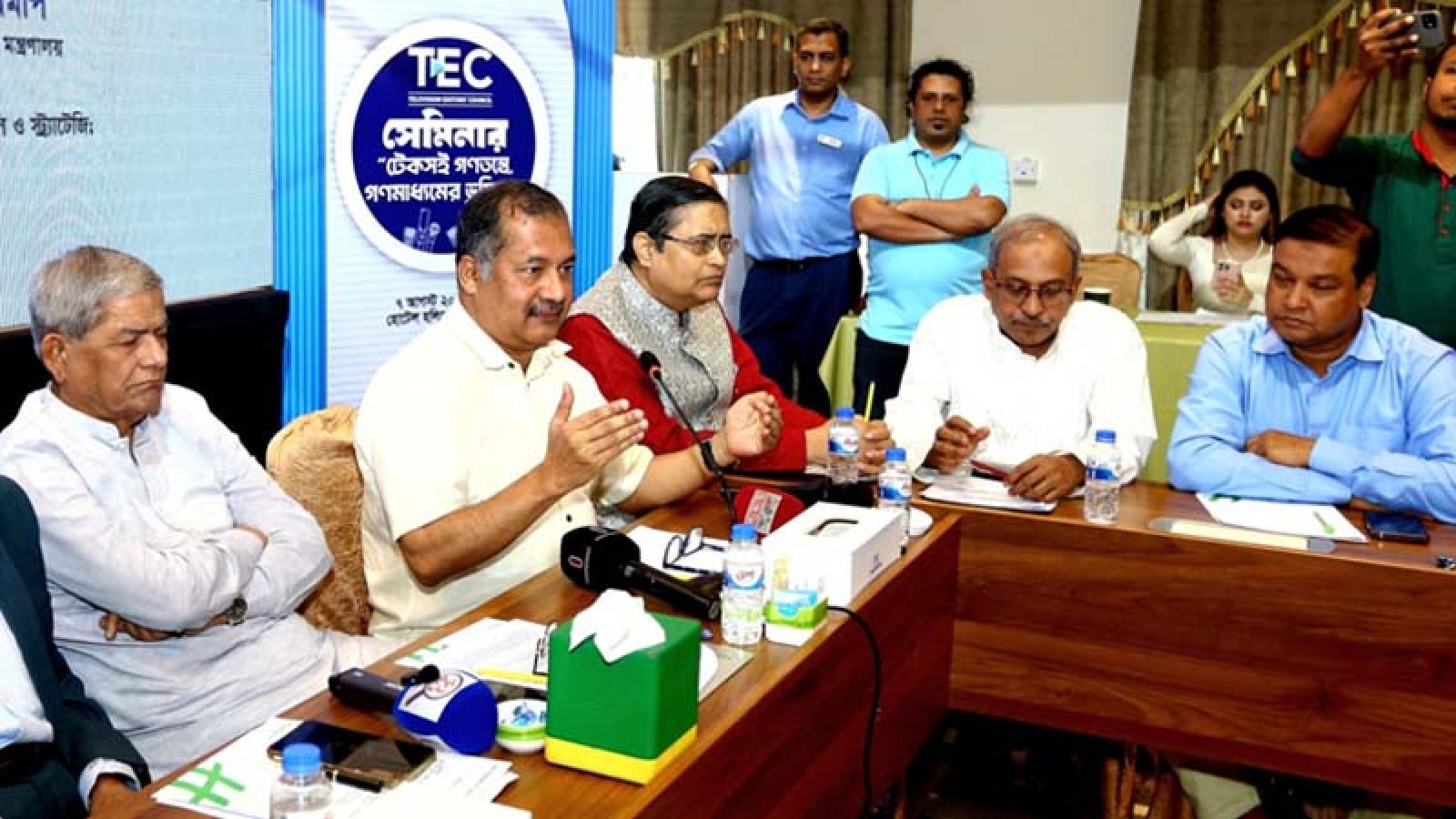 টেকসই গণমাধ্যম গড়তে আমরা বদ্ধপরিকর: তথ্যমন্ত্রী
