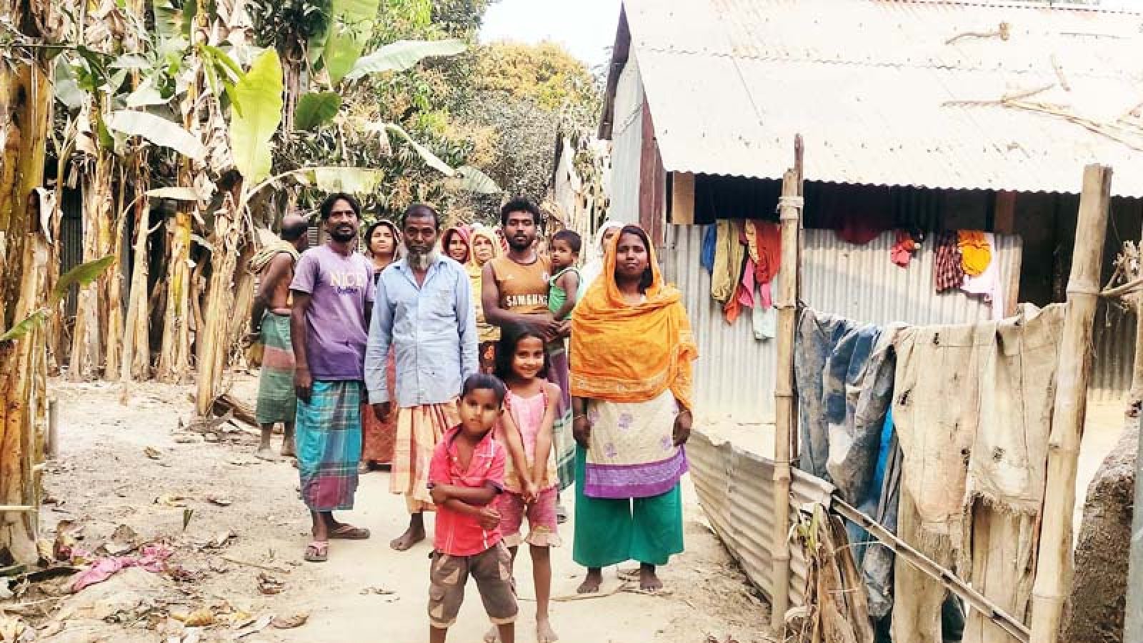 বদলগাছীতে ৮ বছরেও বিদ্যুৎ সুবিধা পায়নি নালুকাবাড়ি আশ্রয়ণ প্রকল্পের ৩০টি পরিবার