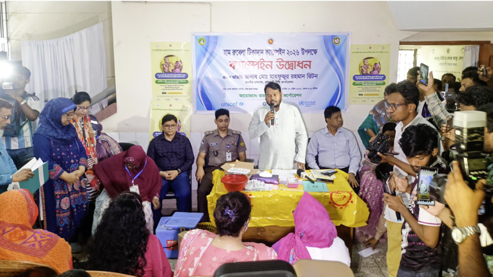 কোনো শিশু যেন টিকা থেকে বাদ না পড়ে: রাসিক প্রশাসক