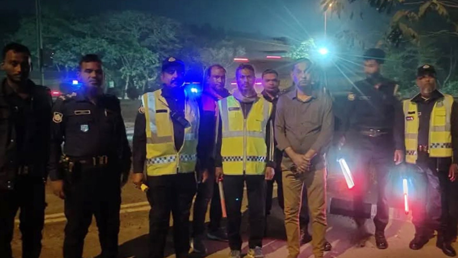 ঈদ যাত্রা নিরাপদ করতে উত্তরের মহাসড়কে পুলিশের বিশেষ ‘এস্কট’ সেবা