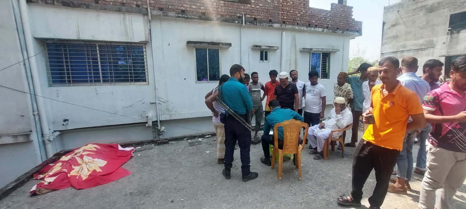 রাজশাহীতে ভবনরে ছাদ থকেে পড়ে শ্রমকিরে মৃত্যু