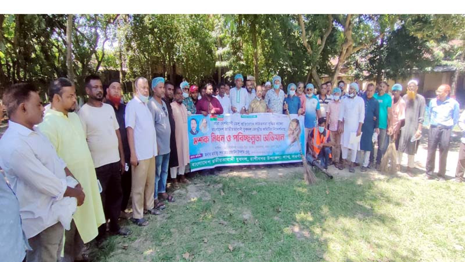 রাণীনগরে যুবদলের মশক নিধন ও পরিচ্ছন্নতা অভিযান