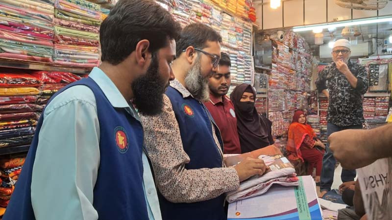 রাজশাহীতে সংক্ষিপ্ত আদালতে তিন প্রতিষ্ঠানকে জরিমানা