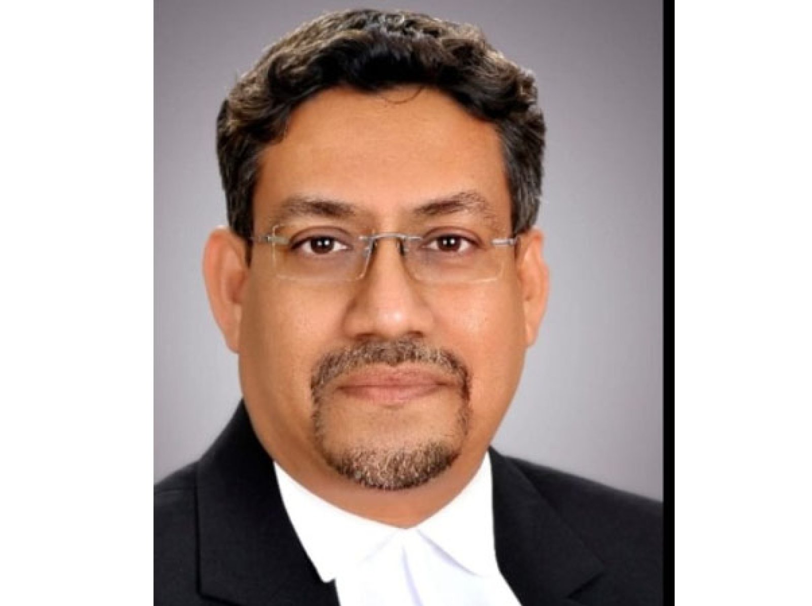 সুপ্রিম কোর্ট বার নির্বাচনে বিজয়ী চাঁপাইনবাবগঞ্জের কৃতী সন্তান  ড. মো: জিয়াউর রহমান