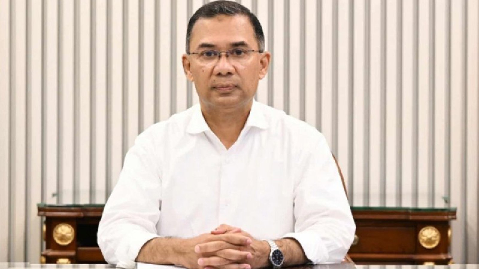 কোন বিপদের ইঙ্গিত দিলেন প্রধানমন্ত্রী