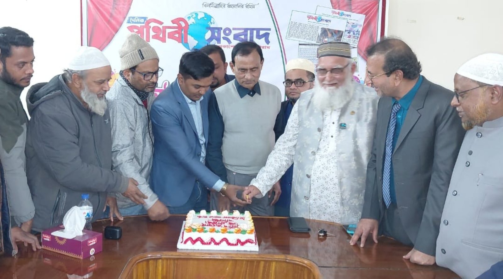 শিবগঞ্জে দৈনিক পৃথিবী সংবাদের ৬ষ্ঠ প্রতিষ্ঠাবার্ষিকী উদযাপন