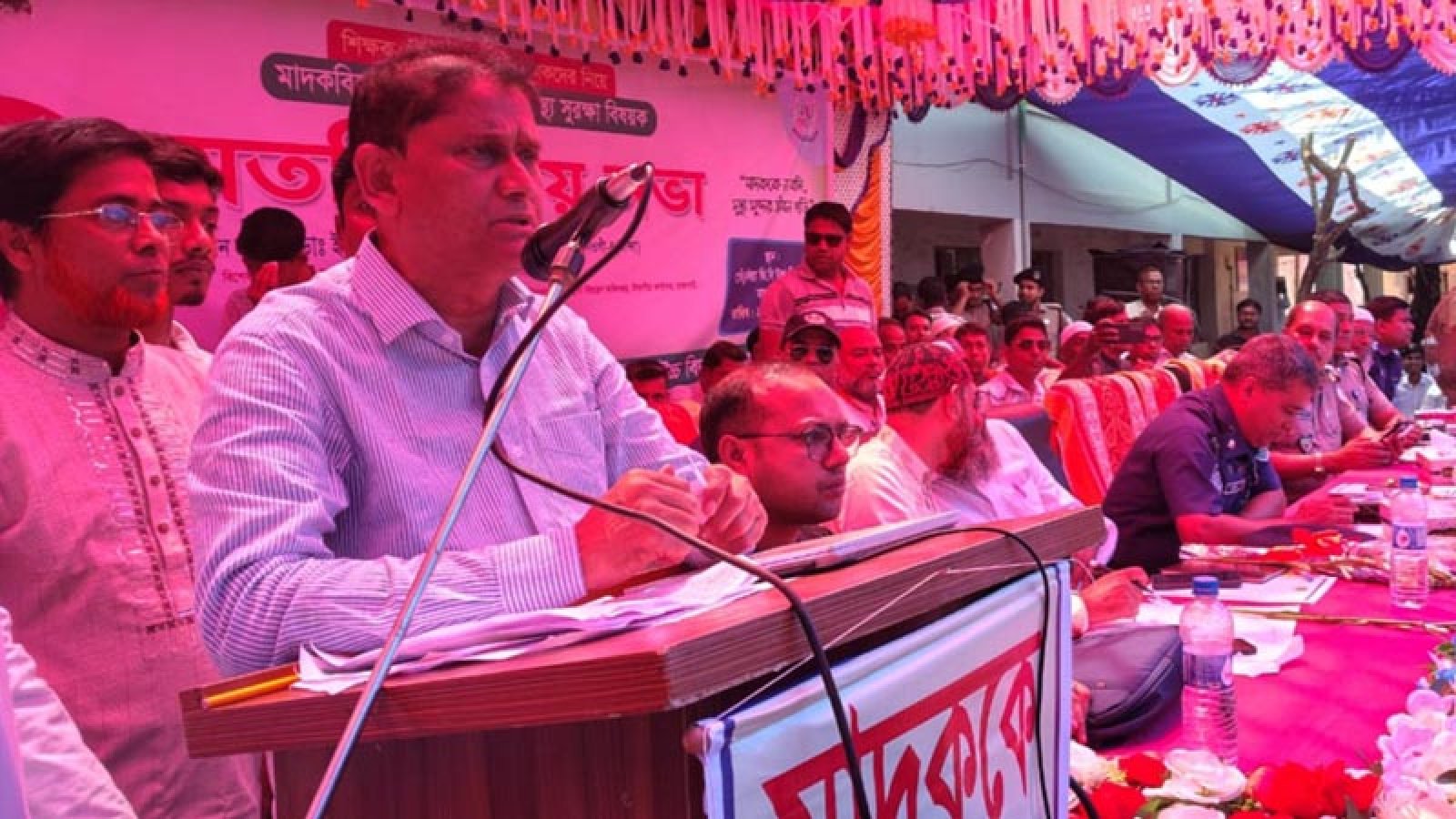 মান্দায় মাদকবিরোধী ও স্বাস্থ্য সুরক্ষা বিষয়ক সমাবেশ