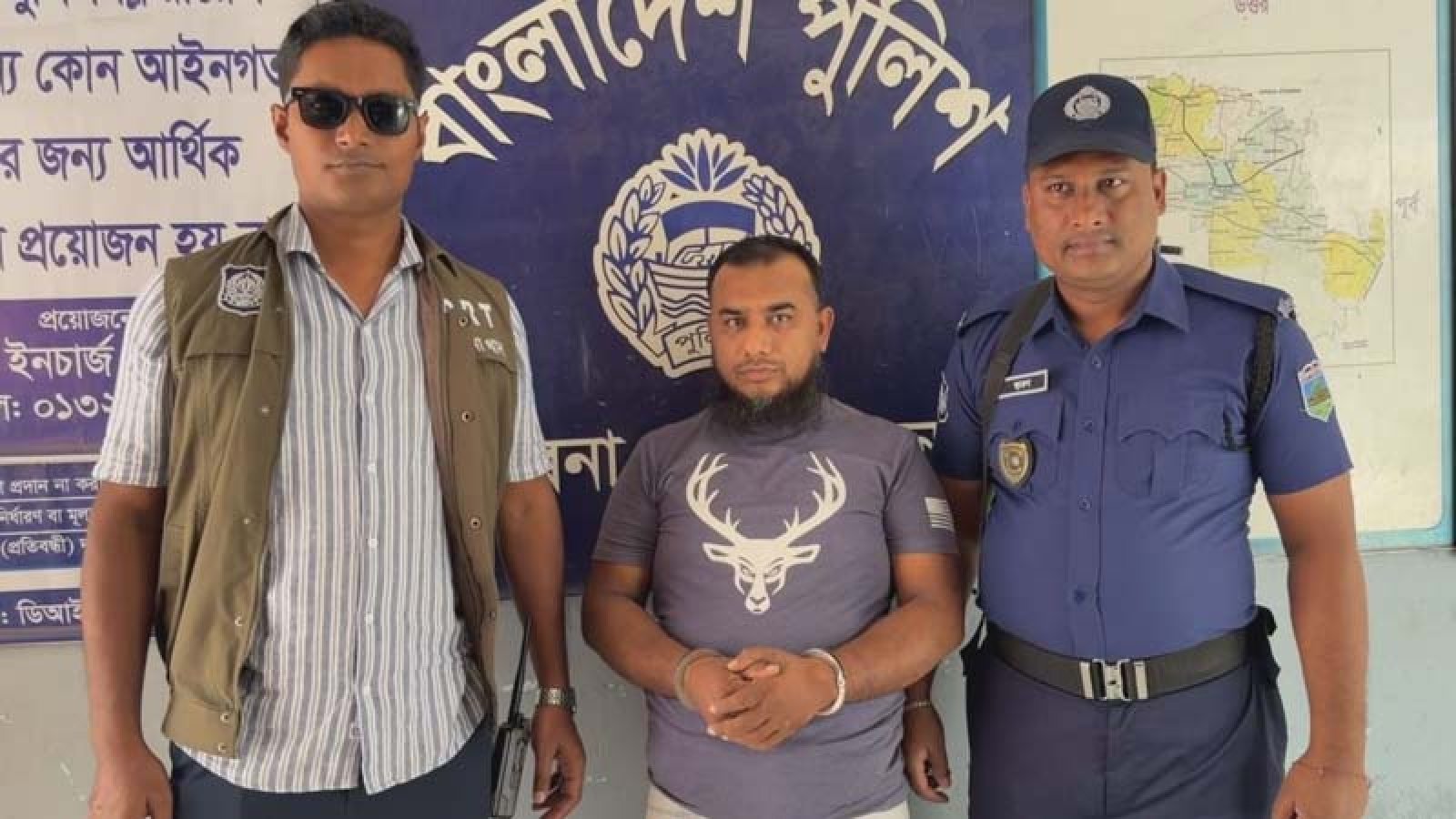 পাবনায় মাদ্রাসা ছাত্রীকে ধর্ষণচেষ্টার অভিযোগে শিক্ষক আটক, মাদ্রাসায় ভাঙচুর ও অগ্নিসংযোগ