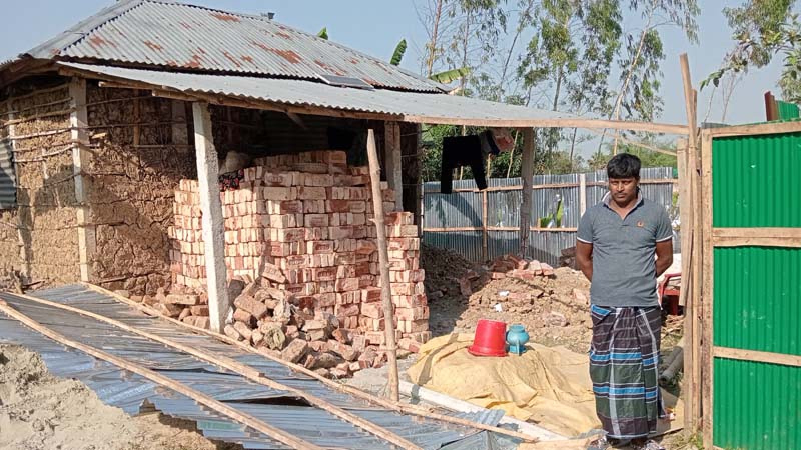 পত্নীতলায় বাড়ি ভাঙচুরের ঘটনায় ১০ জনের বিরুদ্ধে মামলা