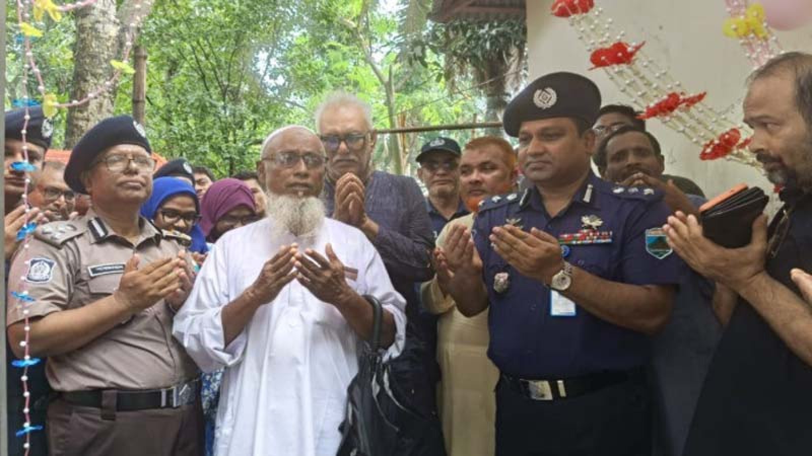 পদ্মার চরে আইন-শৃঙ্খলা পরিস্থিতি নিয়ন্ত্রণে পুলিশ ফাঁড়ির উদ্বোধন