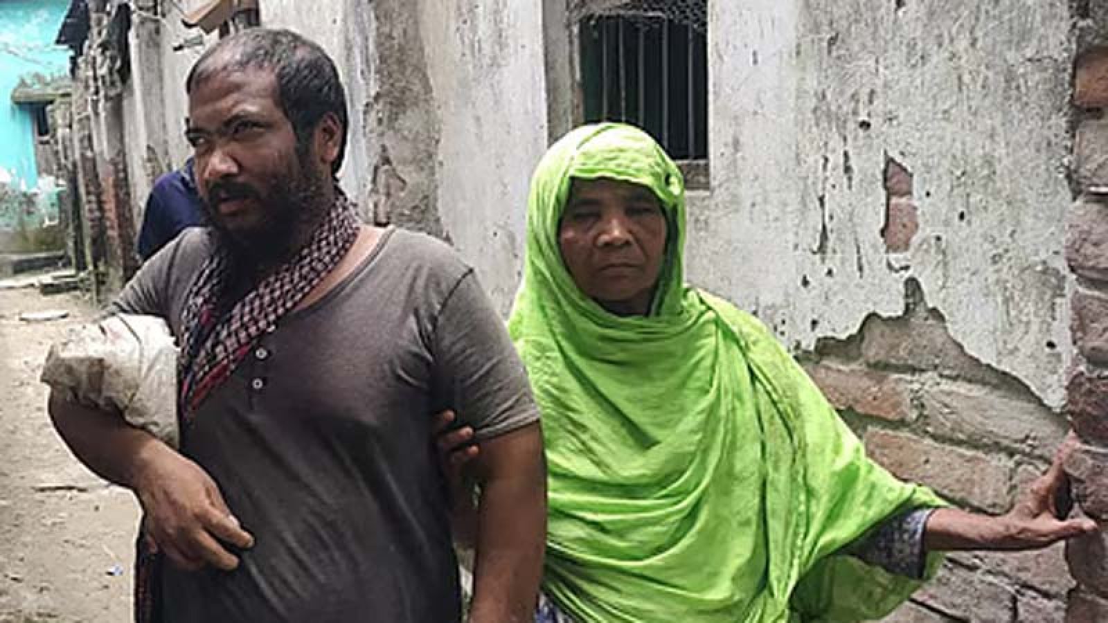 ৫০ বছর ধরে মায়ের সংসারের শেষ ভরসা মুকলেস