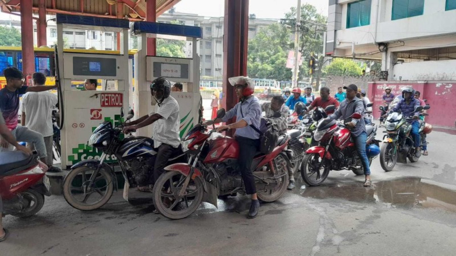 ছুটির দিনেও খোলা থাকবে ডিপো, জ্বালানি তেল সরবরাহে বিপিসির নতুন সিদ্ধান্ত