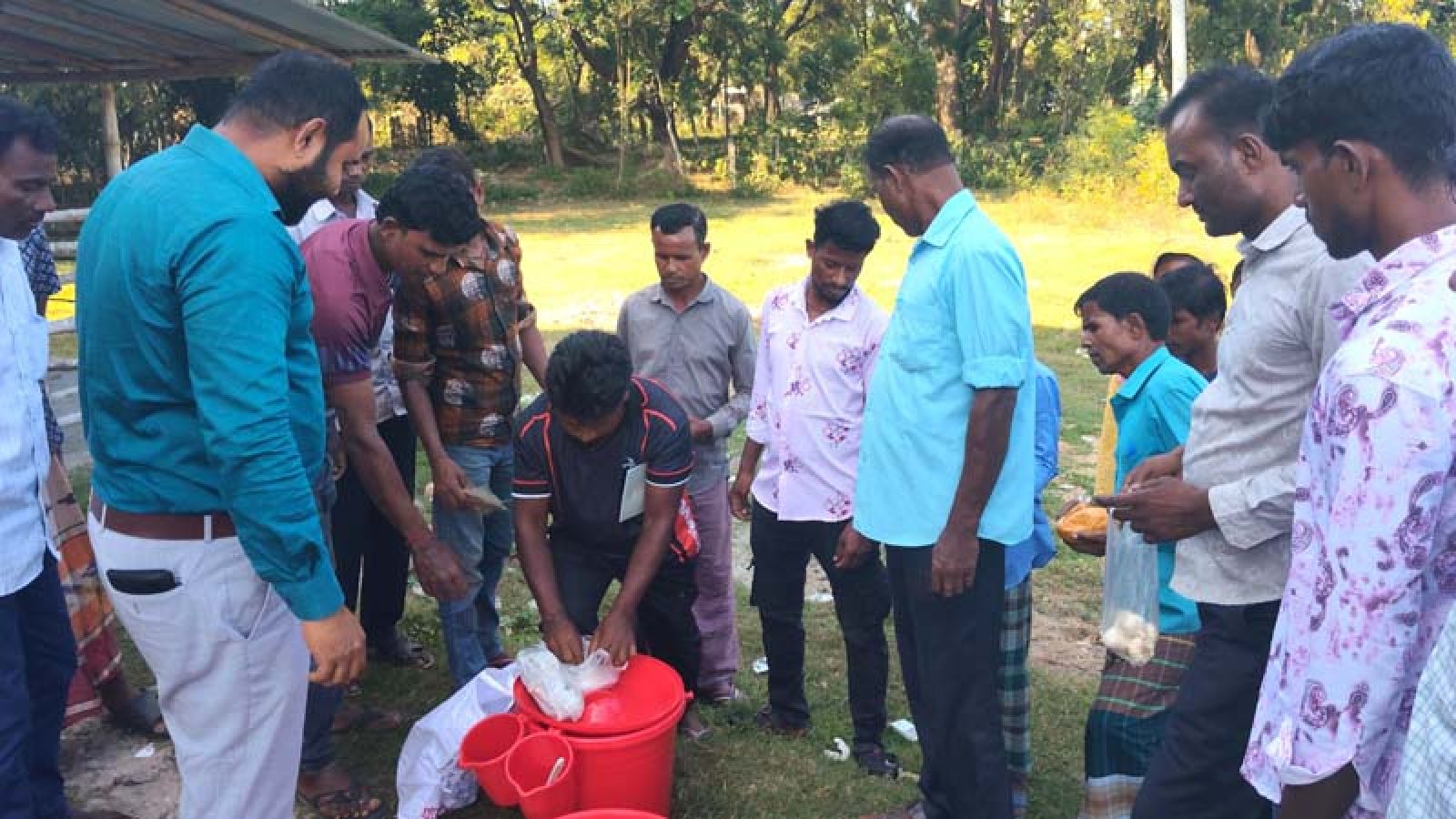 গোদাগাড়ীতে রাসায়নিক সার ব্যবহারে সতর্কতা ও পরিবেশবান্ধব বালাইনাশক তৈরির প্রশিক্ষণ