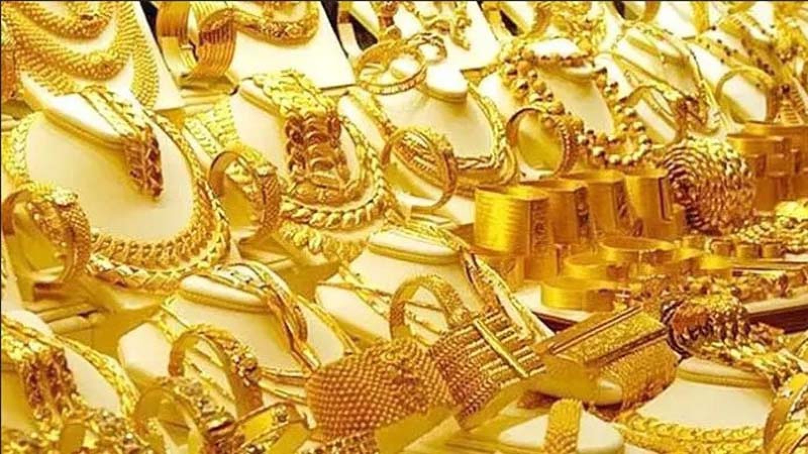সোনার দাম আরও বাড়লো, ভরি ২৬১০৪০ টাকা