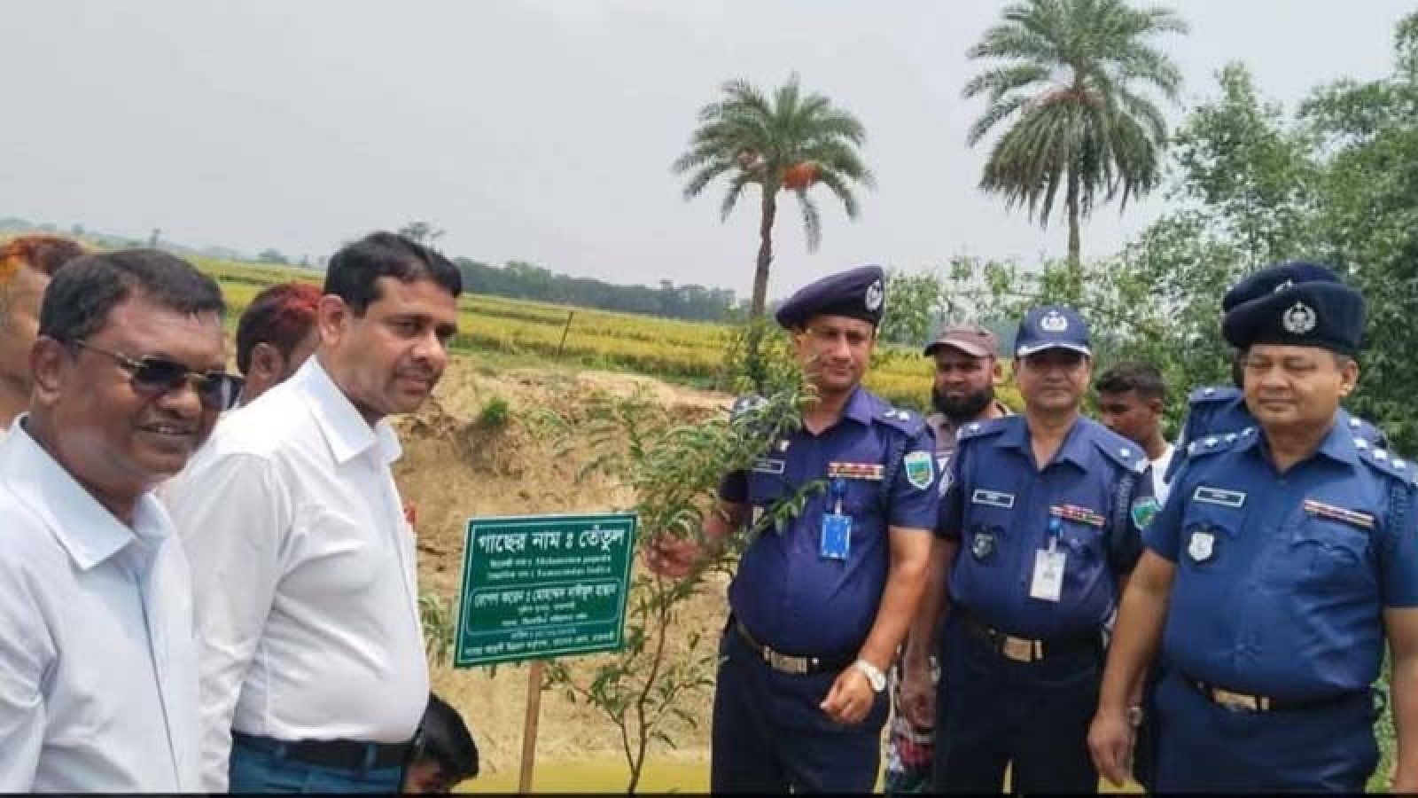 তানোরে বৃক্ষরোপণ কর্মসূচি উদ্বোধন
