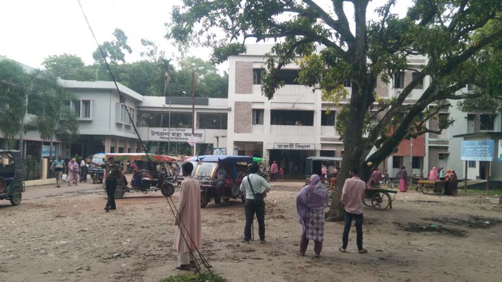 শিবগঞ্জ স্বাস্থ্য কমপ্লেক্সের অনিয়ম, তদন্তে কর্তৃপক্ষ
