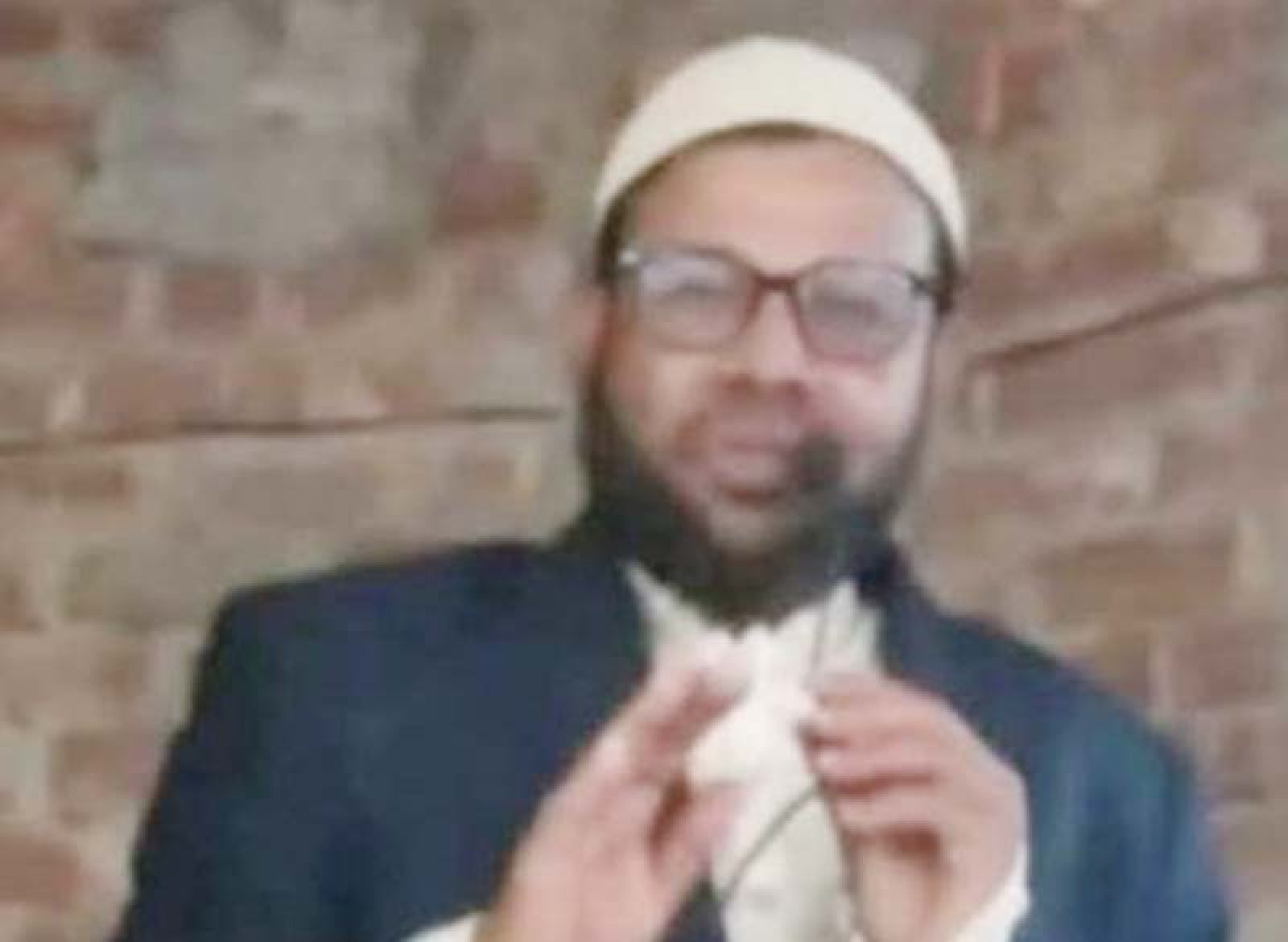নাটোরে শিক্ষককে গলা কেটে হত্যা, বিক্ষুব্ধ স্বজনদের দেয়া আগুনে পুড়ে বৃদ্ধার মৃত্যু
