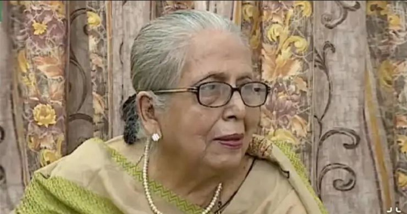 মারা গেছেন ‘মুখ ও মুখোশ’-এর কণ্ঠশিল্পী মাহবুবা রহমান