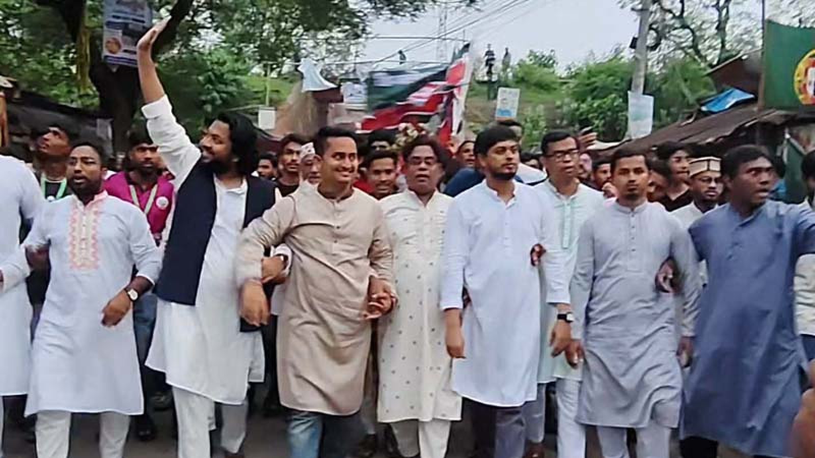 গোমস্তাপুরে এনসিপির পদযাত্রা ও সমাবেশ অনুষ্ঠিত
