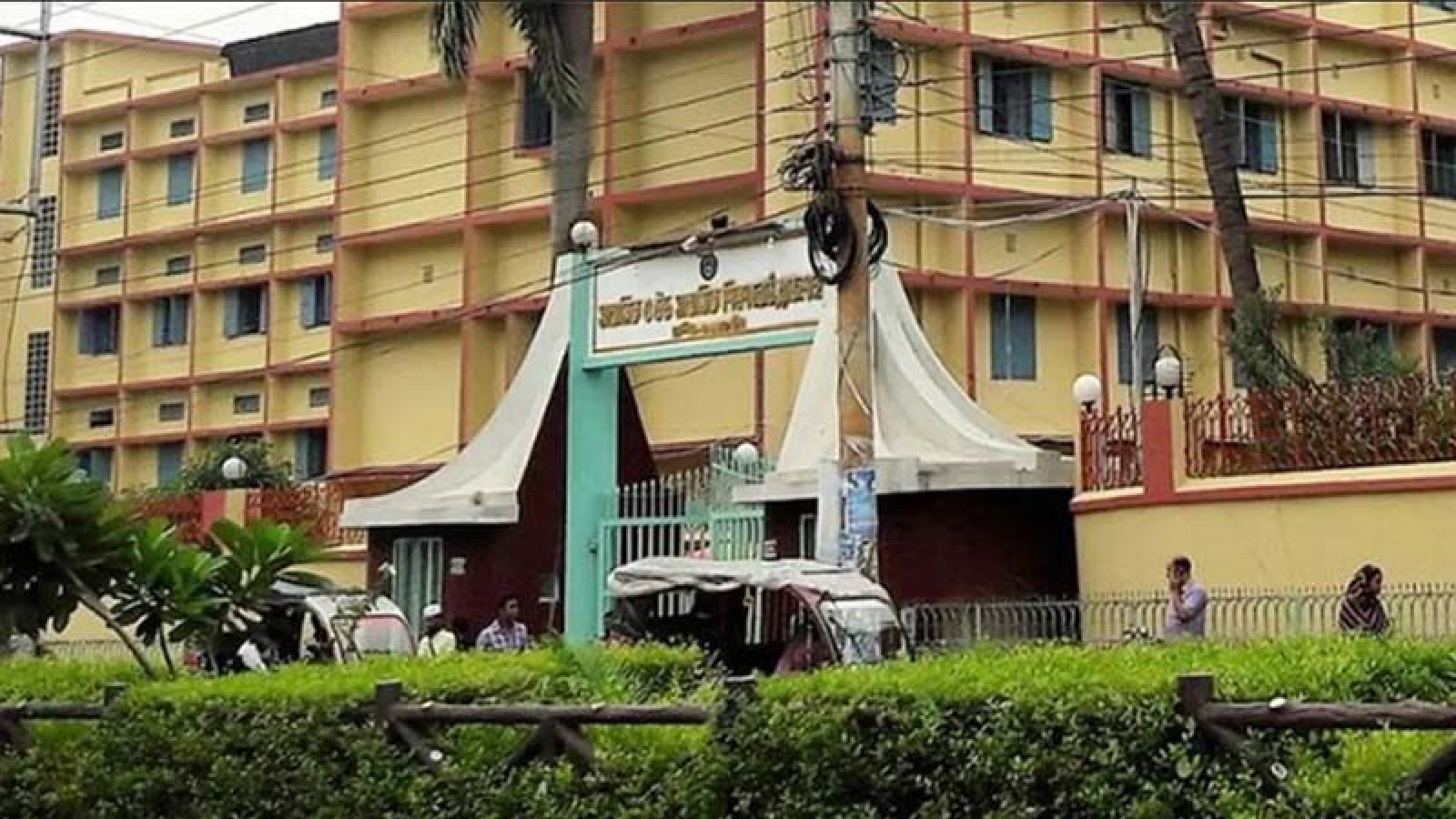 ছয় বছরে এসএসসিতে পরীক্ষার্থী কমেছে আড়াই হাজার