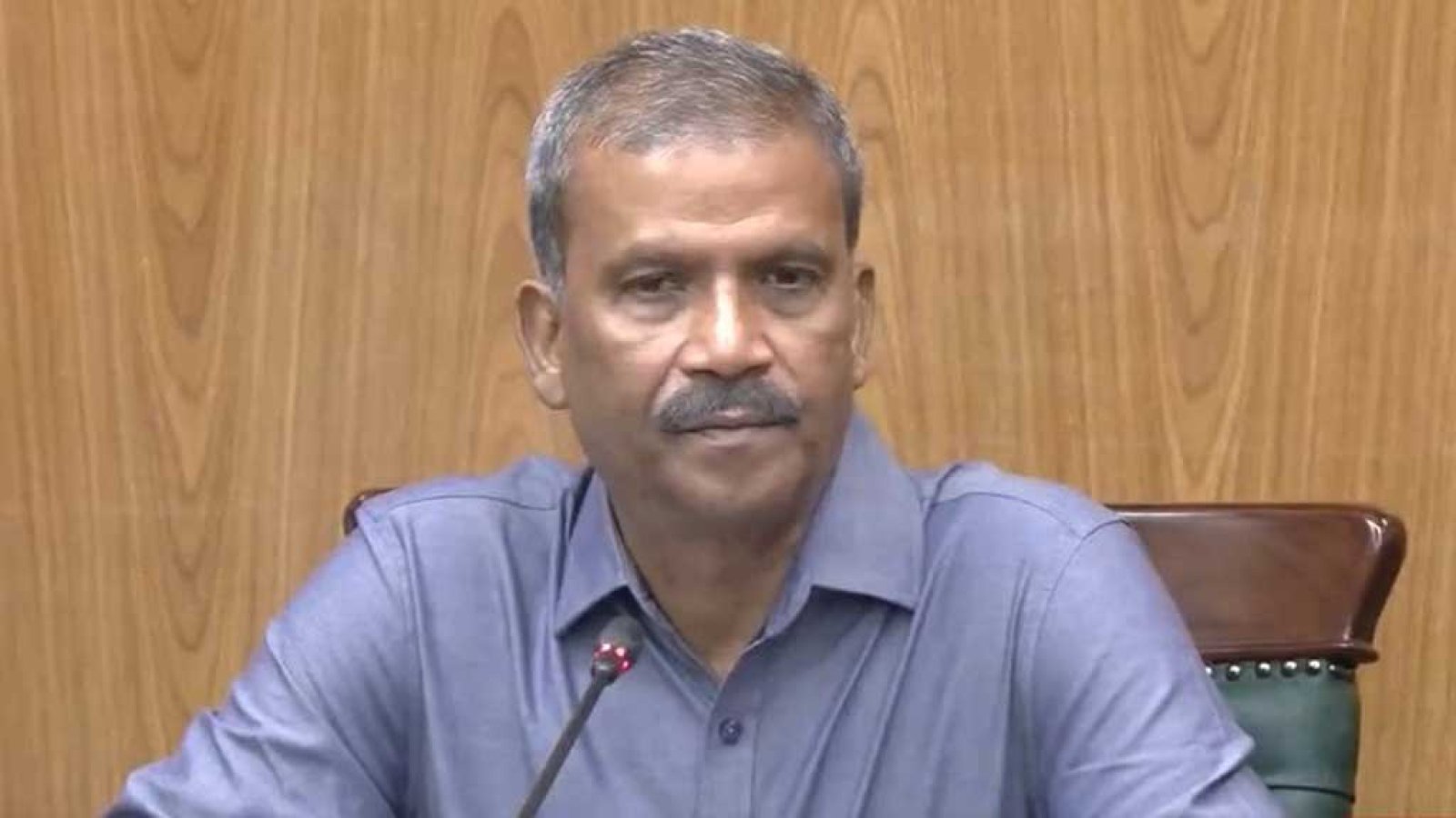 বাসাটার জন্য অনেক মায়া লাগছে: আসিফ নজরুল