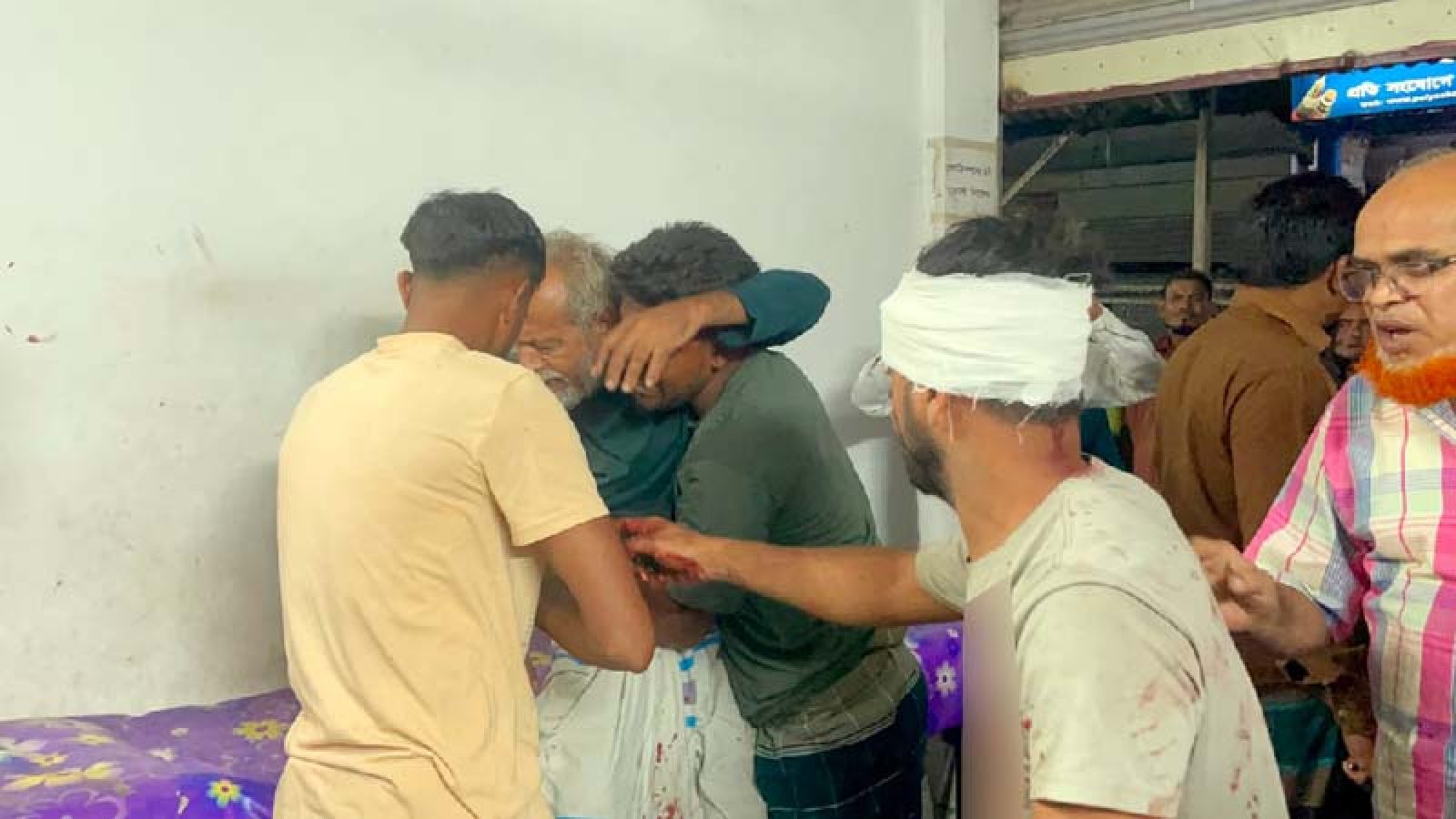 ফরিদপুরে ২ নারীসহ তিন খুন, সংঘর্ষে আহত অর্ধশতাধিক