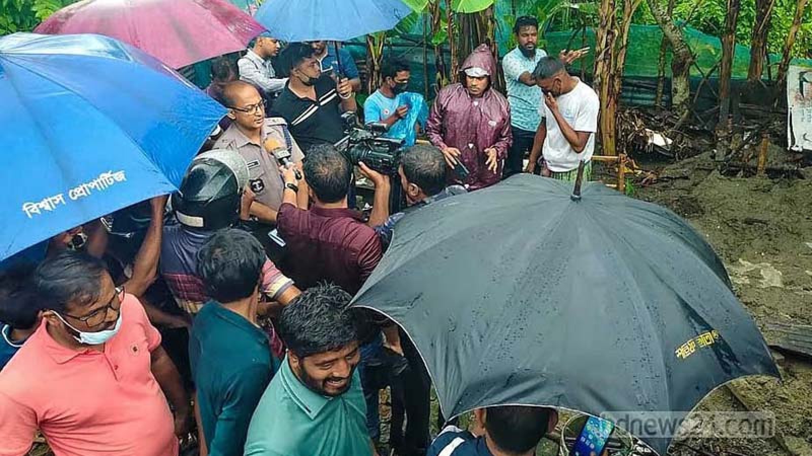 স্বামীর উপর রেগে থানায় গিয়ে ৪ মাস আগের হত্যার কথা জানালেন স্ত্রী